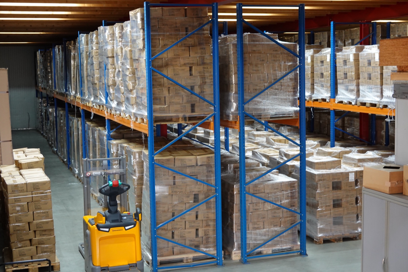 Warehousing en opslag bij Roller Mode in Bunnik